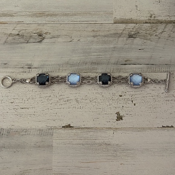 Beautiful Judith Ripka Silver Hematite Doublet Diamonique Toggle Bracelet. - Picture 4 of 8